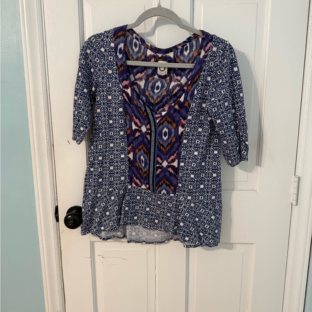 Akemi+Kin (Anthropologie) Women's Purple and Blue Patterned Top Size Small